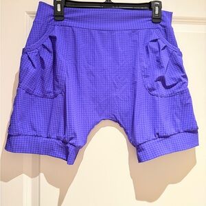 Grava Culotte shorts with side pockets purple small